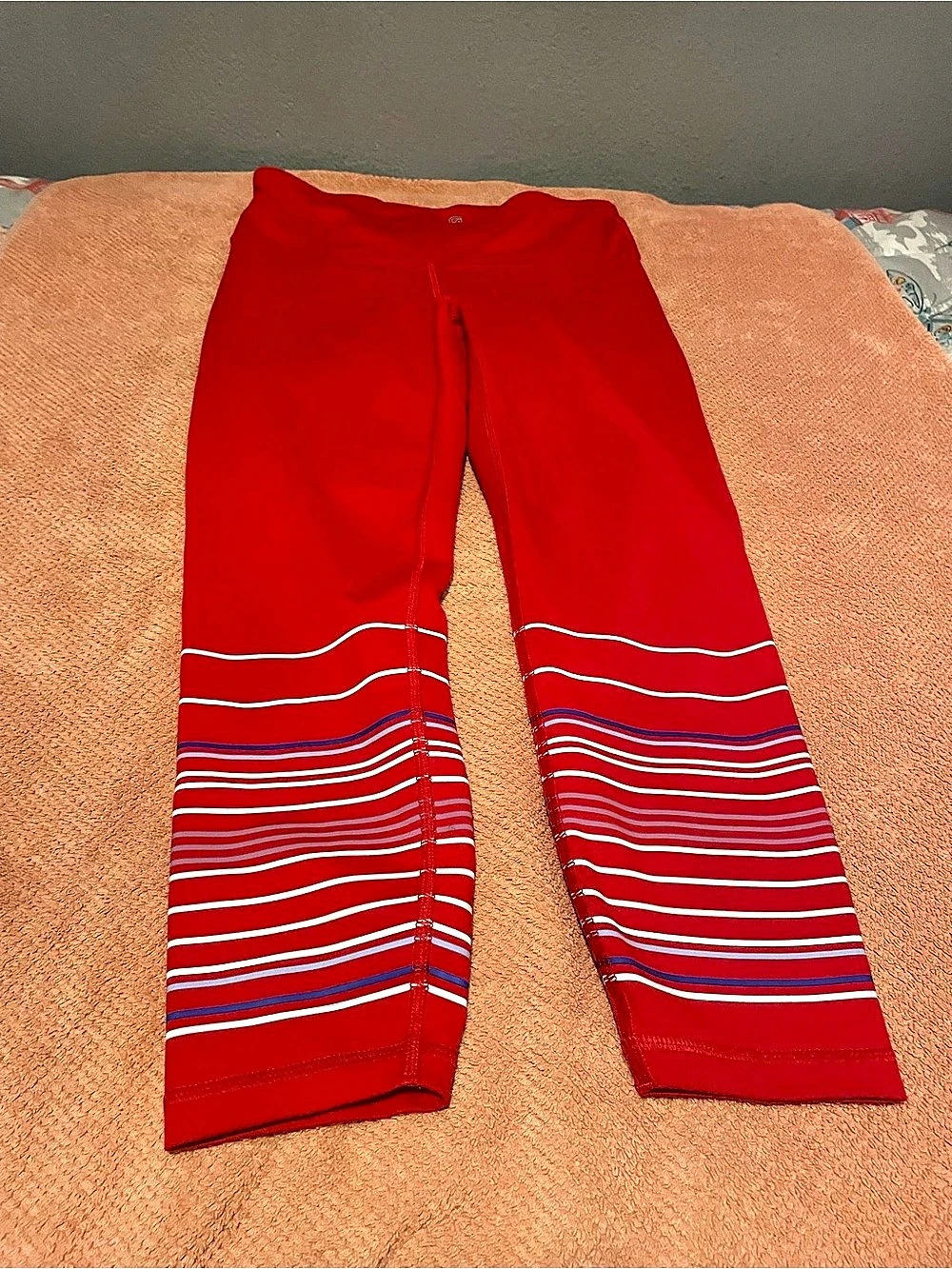 Gap GapFit Blackout Technology Stripe Leggings Red & White Small
